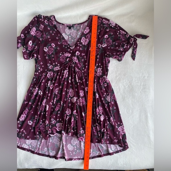 Torrid Floral Blouse Size 2 18/20 Burgundy Pink Short Tie Sleeves Romantic - Picture 10 of 10